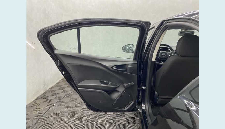 FIAT CRONOS 1.3 FLEX MANUAL 4P - PRETO - 2022 Foto 8 (Grande)