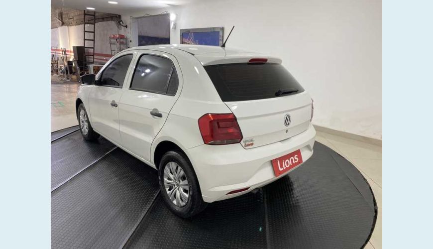 VOLKSWAGEN GOL TRENDLINE 1.0 MPI FLEX MANUAL 4P - BRANCO - 2018 Foto 8 (Grande)