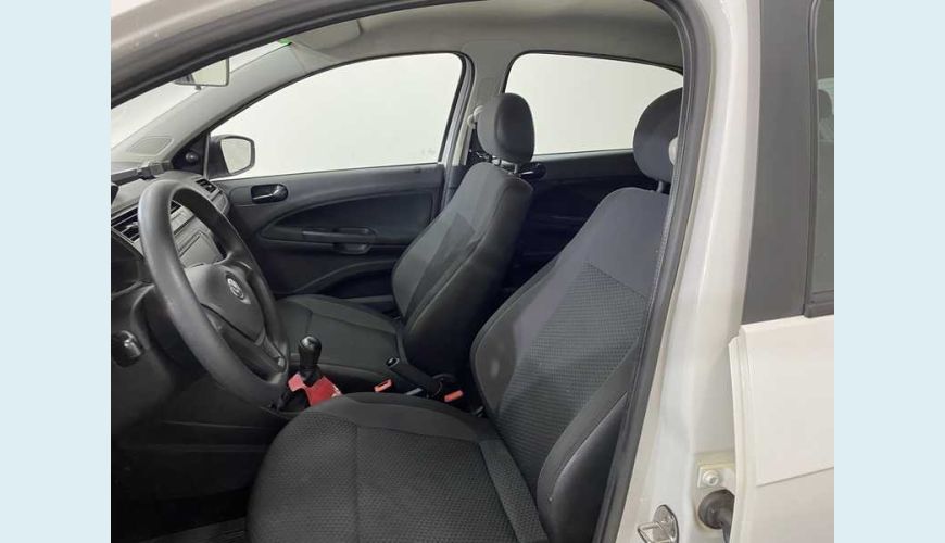 VOLKSWAGEN GOL 1.0 12V FLEX MANUAL 4P - BRANCO - 2021 Foto 8 (Grande)