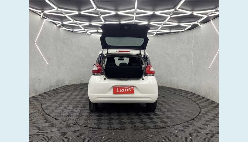 FIAT FIAT MOBI EASY 1.0 FLEX MANUAL 4P - BRANCO - 2021 Foto 8 (Grande)