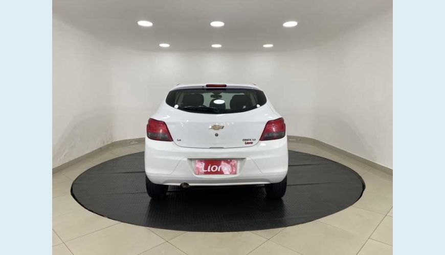 CHEVROLET ONIX LT 1.4 FLEX MANUAL 4P - BRANCO - 2016 Foto 8 (Grande)