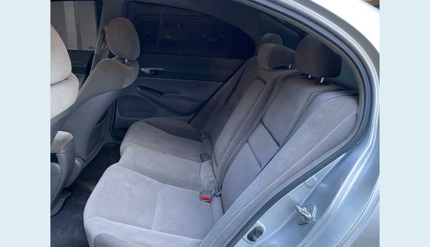 HONDA CIVIC LXL 1.8 16V I-VTEC FLEX MANUAL 4P - PRATA - 2011 Foto 8 (Grande)