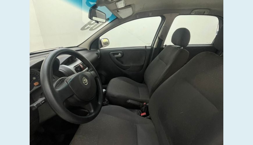 CHEVROLET CORSA HATCHBACK PREMIUM 1.4 8V FLEX MANUAL 4P - PRATA - 2009 Foto 8 (Grande)
