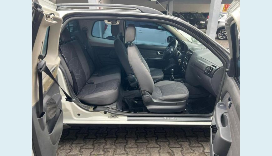 FIAT STRADA WORKING CD 1.4 FLEX MANUAL 3P - BRANCO - 2015 Foto 8 (Grande)
