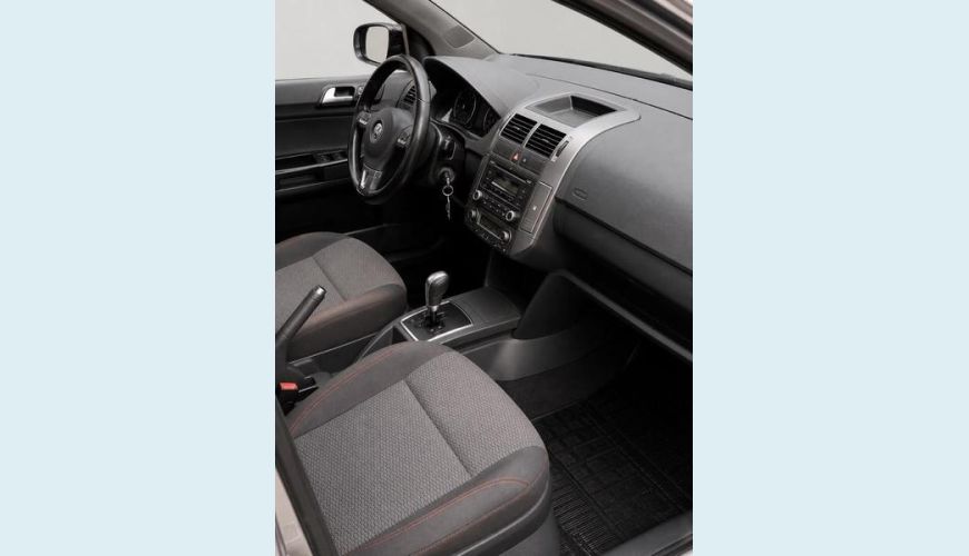 VOLKSWAGEN POLO SPORTLINE 1.6 FLEX AUT. 4P - PRATA - 2014 Foto 8 (Grande)