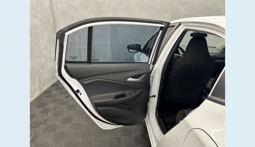 CHEVROLET CHEVROLET ONIX 1.0 FLEX MANUAL 4P - BRANCO - 2024 Foto 8 (Grande)