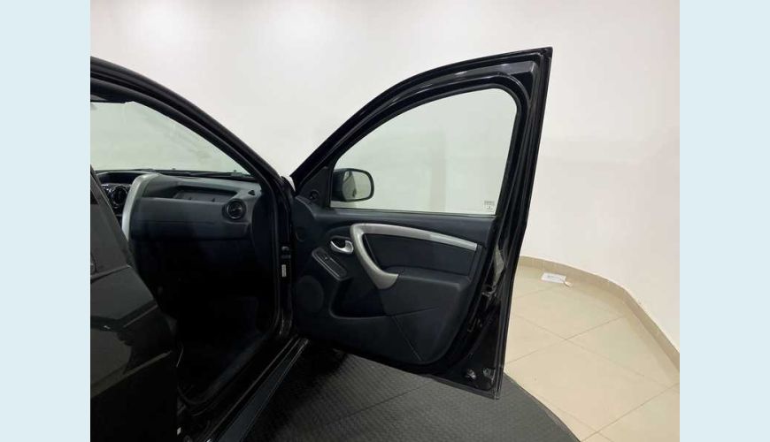 RENAULT RENAULT DUSTER OROCH 1.6 16V FLEX MANUAL 4P - PRETO - 2019 Foto 8 (Grande)