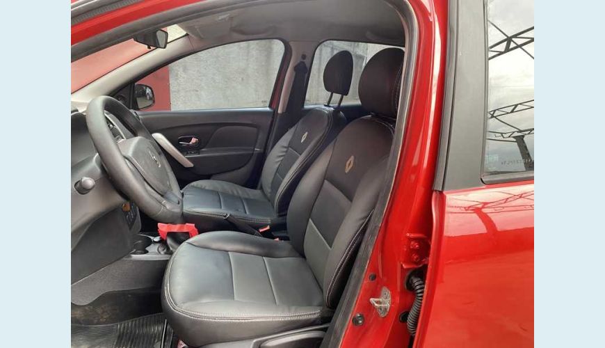 RENAULT RENAULT SANDERO EXPRESSION 1.0 16V FLEX MANUAL 4P - VERMELHO - 2015 Foto 8 (Grande)