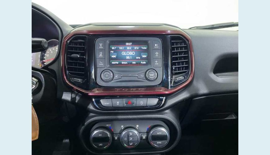 FIAT FIAT TORO FREEDOM 1.8 FLEX AUT. 4P - BRANCO - 2019 Foto 8 (Grande)