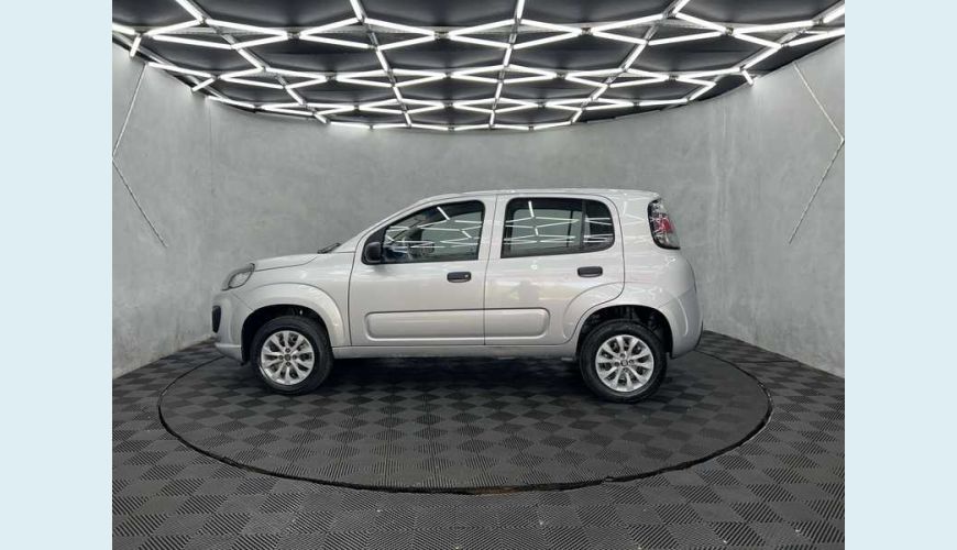 FIAT FIAT UNO ATTRACTIVE 1.0 FLEX MANUAL 4P - PRATA - 2021 Foto 8 (Grande)