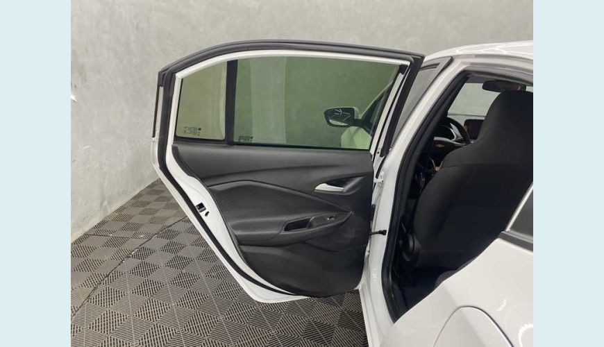 CHEVROLET CHEVROLET ONIX LT 1.0 TURBO FLEX MANUAL 4P - BRANCO - 2023 Foto 8 (Grande)