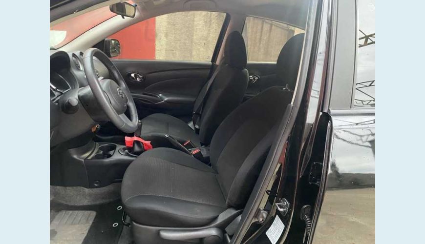 NISSAN VERSA SL 1.6 16V FLEX MANUAL 4P - PRETO - 2014 Foto 8 (Grande)