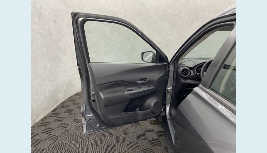 NISSAN KICKS SENSE 1.6 FLEX AUT. - CINZA - 2022 Foto 8 (Grande)