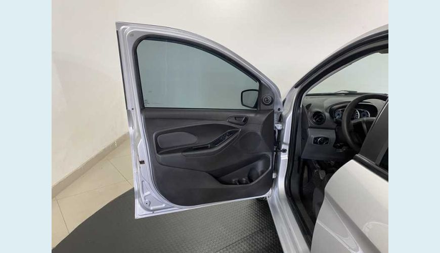 FORD KA SEDAN SE 1.5 12V FLEX MANUAL 4P - PRATA - 2018 Foto 8 (Grande)