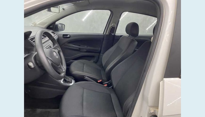VOLKSWAGEN VOYAGE 1.6 MSI 8V FLEX MANUAL 4P - BRANCO - 2021 Foto 8 (Grande)