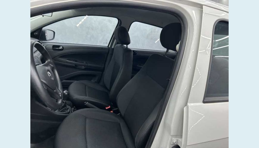 VOLKSWAGEN VOYAGE 1.0 MPI FLEX MANUAL 4P - BRANCO - 2023 Foto 8 (Grande)