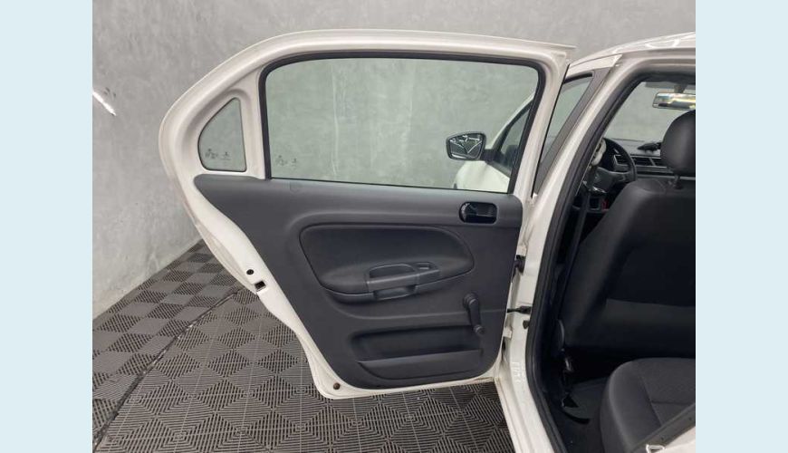 VOLKSWAGEN GOL 1.0 12V FLEX MANUAL 4P - BRANCO - 2022 Foto 8 (Grande)