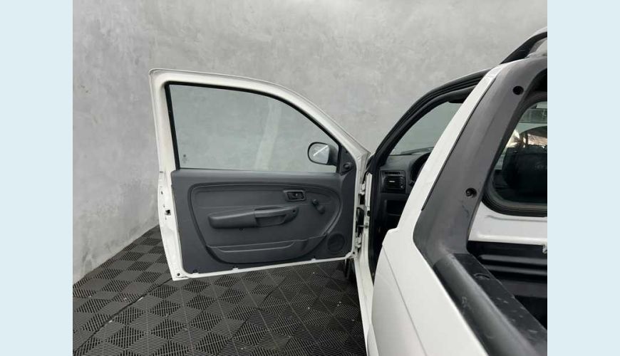 FIAT STRADA HARD WORKING 1.4 FLEX MANUAL 3P - BRANCO - 2020 Foto 8 (Grande)