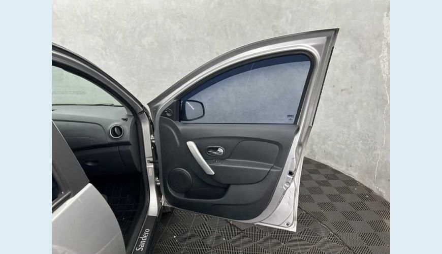 RENAULT SANDERO EXPRESSION 1.0 16V FLEX MANUAL 4P - PRATA - 2016 Foto 8 (Grande)