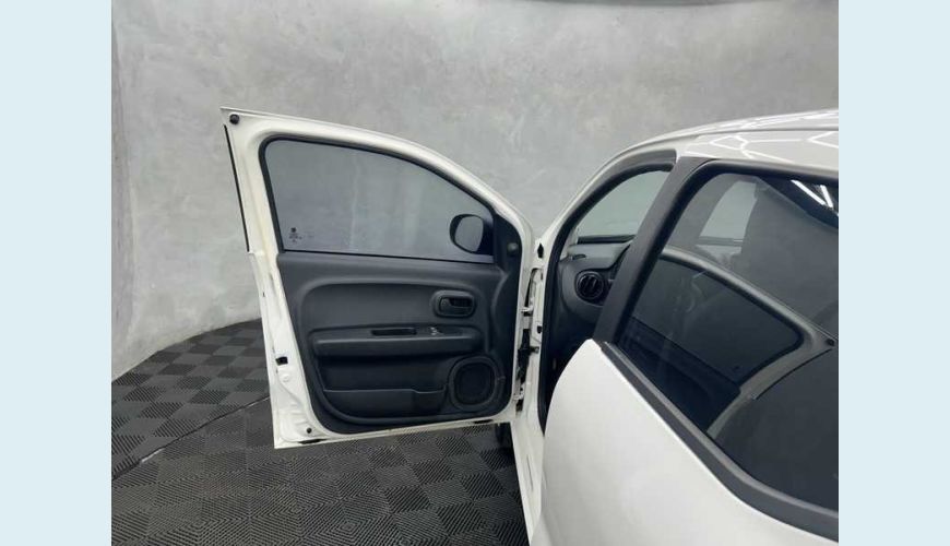 FIAT FIAT MOBI LIKE 1.0 FLEX MANUAL 4P - BRANCO - 2022 Foto 8 (Grande)
