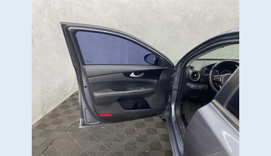 KIA CERATO EX 2.0 16V FLEX AUT. 4P - CINZA - 2020 Foto 8 (Grande)