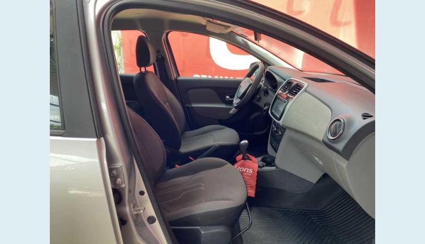 RENAULT LOGAN AUTHENTIQUE 1.0 16V FLEX AUT. 4P - PRATA - 2015 Foto 8 (Grande)