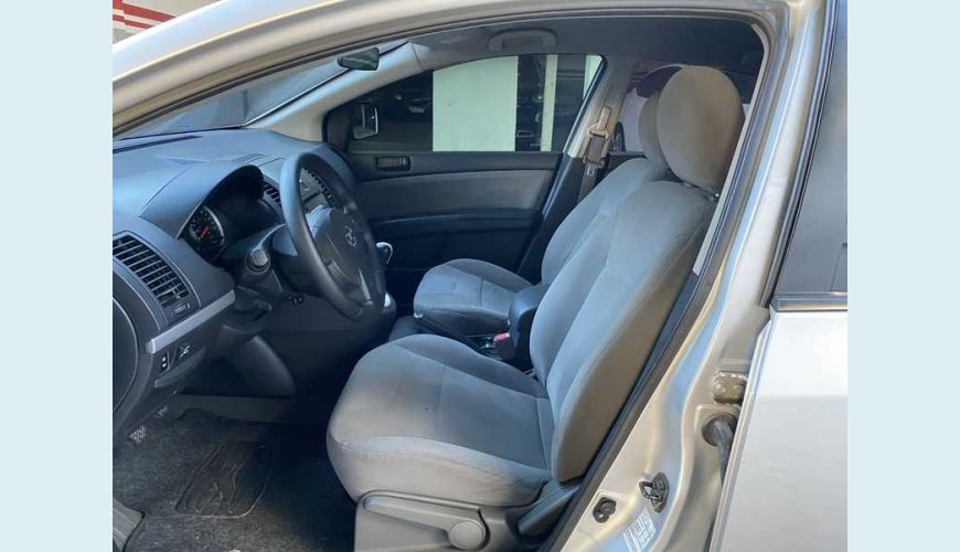 NISSAN NISSAN SENTRA 2.0 16V FLEX MANUAL 4P - PRATA - 2013 Foto 8 (Grande)