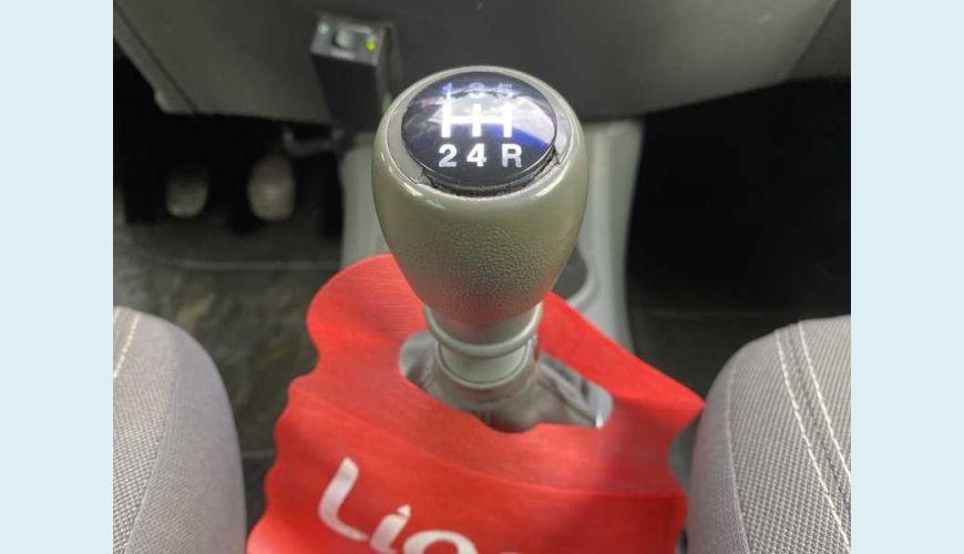 FIAT PALIO ATTRACTIVE 1.0 8V FLEX MANUAL 4P - CINZA - 2013 Foto 8 (Grande)