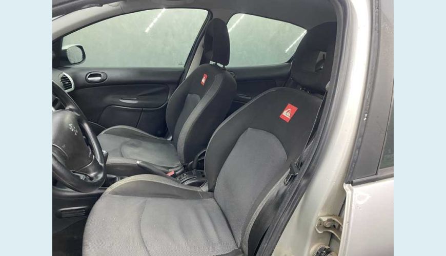 PEUGEOT 207 XS 1.6 16V FLEX MANUAL 4P - PRATA - 2013 Foto 8 (Grande)
