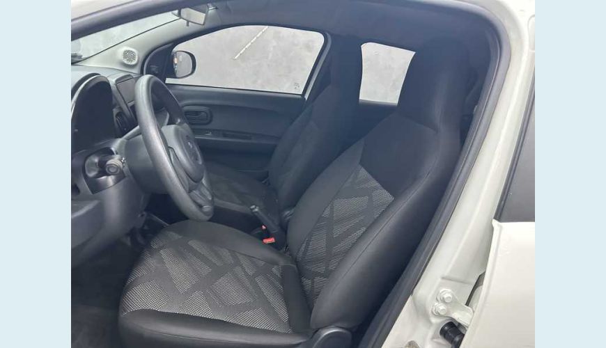 FIAT MOBI LIKE 1.0 FLEX MANUAL 4P - BRANCO - 2023 Foto 8 (Grande)