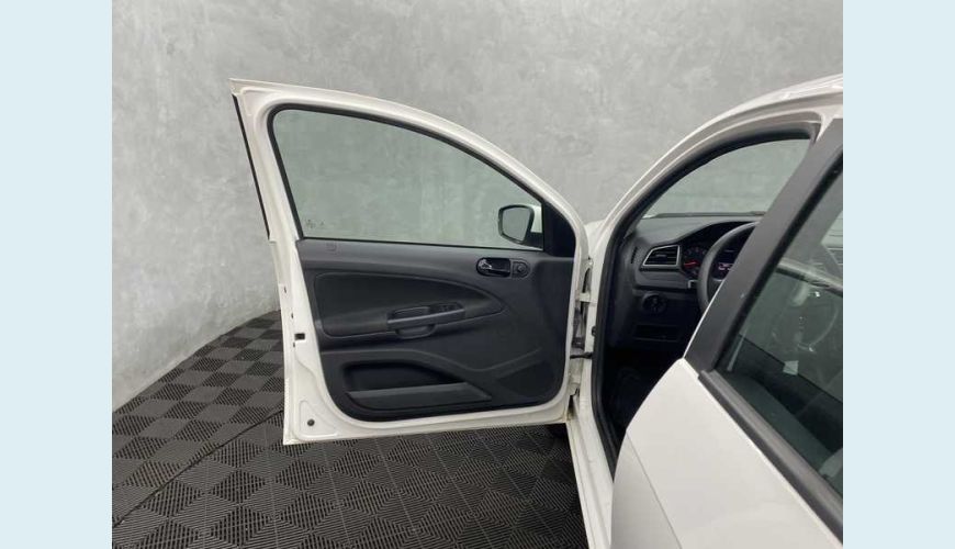 VOLKSWAGEN VOYAGE 1.6 FLEX MANUAL 4P - BRANCO - 2022 Foto 8 (Grande)