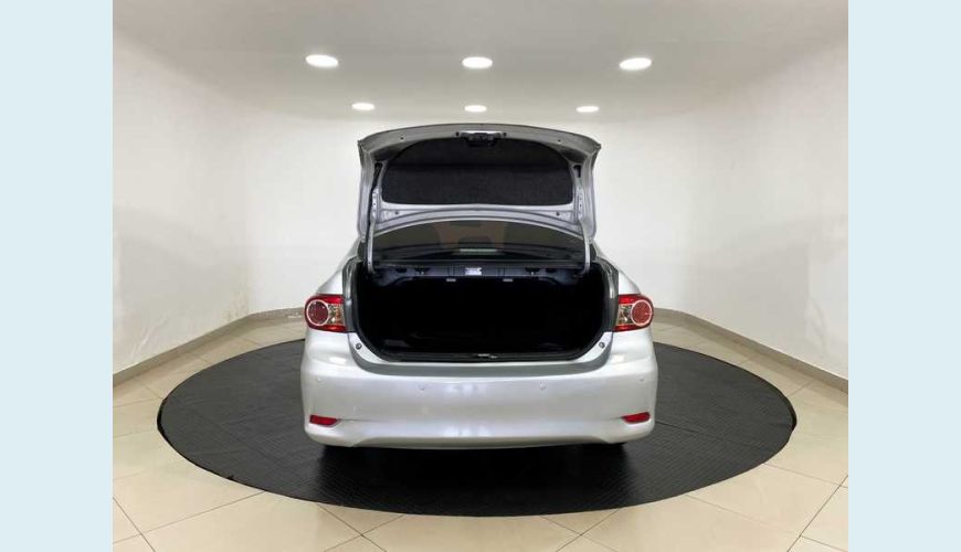 TOYOTA COROLLA GLI 1.8 DUAL VVT-I FLEX AUT. 4P - PRATA - 2013 Foto 8 (Grande)