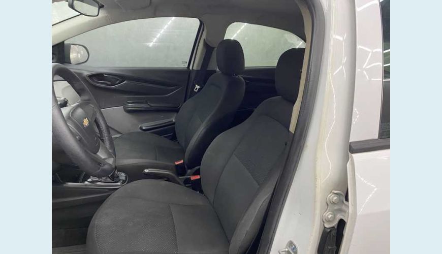 CHEVROLET ONIX JOY SPE 1.0 FLEX MANUAL 4P - BRANCO - 2018 Foto 8 (Grande)