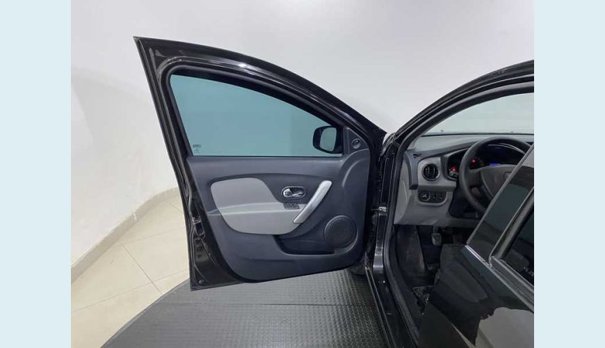 RENAULT LOGAN EXPRESSION 1.6 16V SCE FLEX MANUAL 4P - PRETO - 2019 Foto 8 (Grande)