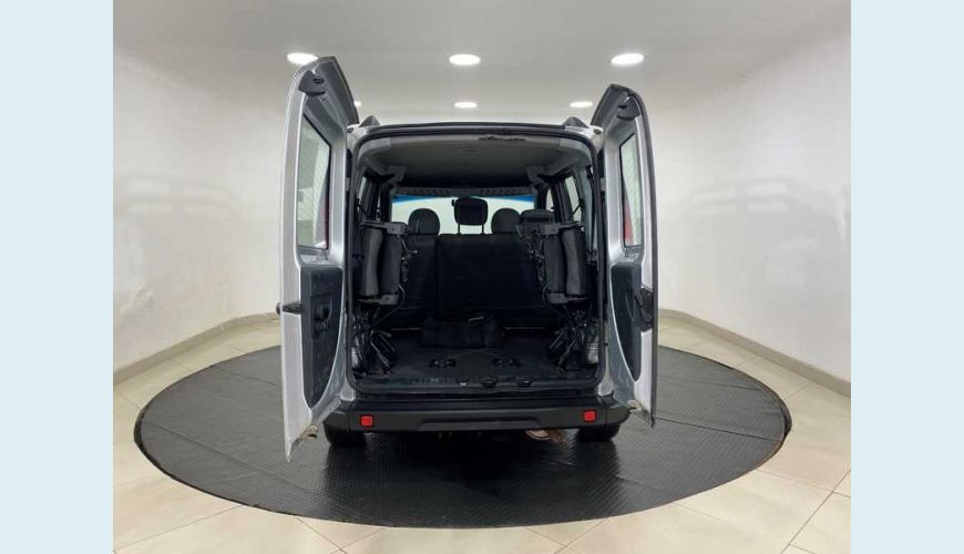 FIAT DOBLO ESSENCE 1.8 16V FLEX MANUAL 4P - PRATA - 2020 Foto 8 (Grande)