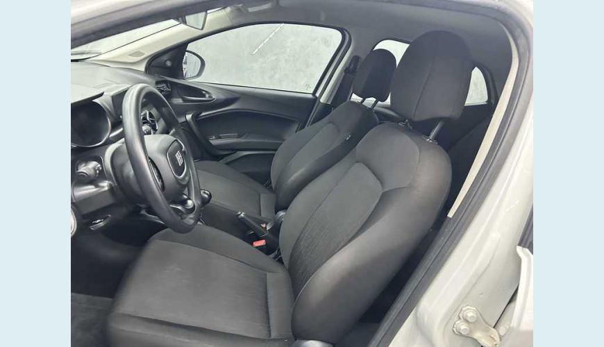 FIAT ARGO 1.0 FLEX MANUAL 4P - BRANCO - 2023 Foto 8 (Grande)