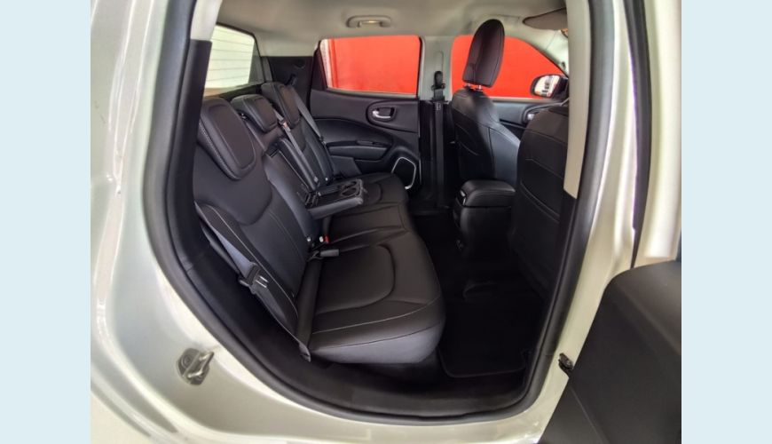 FIAT TORO - BRANCO - 2024 Foto 8 (Grande)