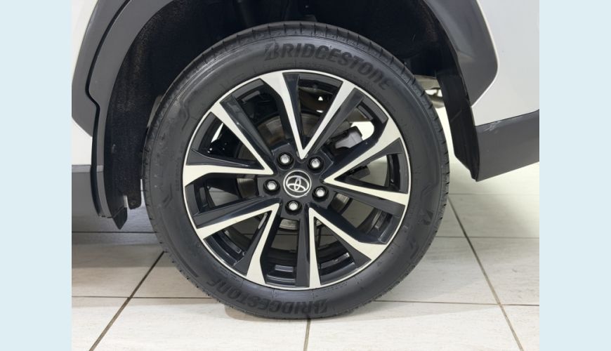 TOYOTA TOYOTA COROLLA CROSS ELETRICO/ AUT. 4P - PRATA - 2022 Foto 8 (Grande)
