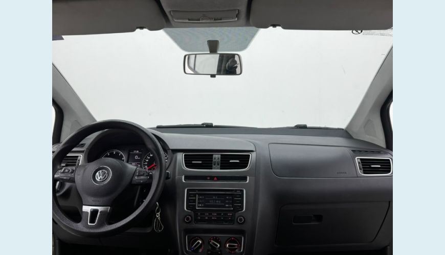 VOLKSWAGEN FOX 1.6 MI TOTAL FLEX 8V 5P - BRANCO - 2014 Foto 8 (Grande)