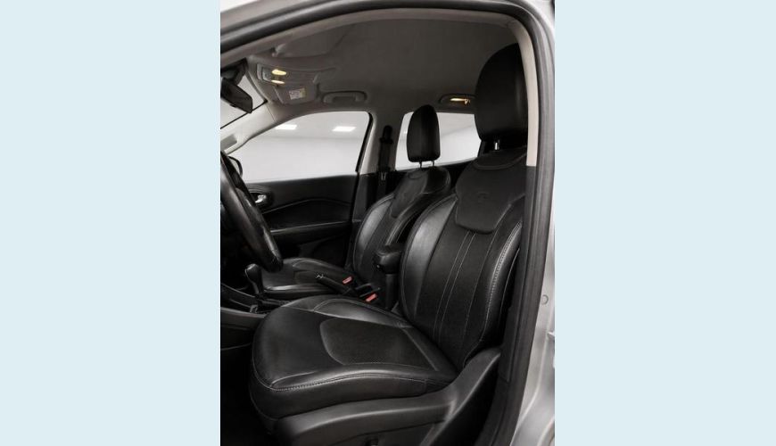 FIAT TORO FREED TURB AT6 - PRATA - 2022 Foto 8 (Grande)