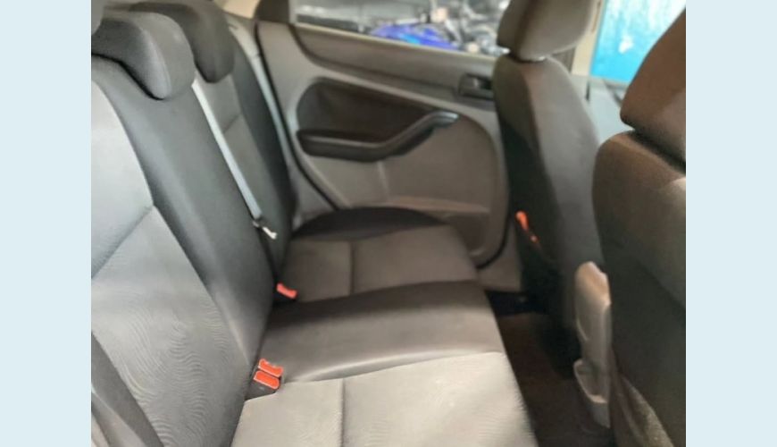 FORD FOCUS 2.0 16V/ 2.0 16V FLEX 5P - CINZA - 2012 Foto 8 (Grande)