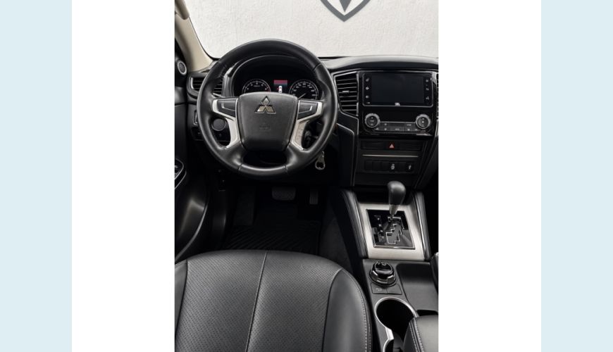 MITSUBISHI L200 TRITON - PRETO - 2025 Foto 8 (Grande)