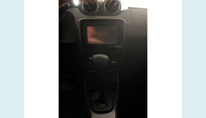 RENAULT DUSTER - PRATA - 2015 Foto 8 (Grande)