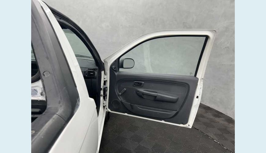 FIAT STRADA HARD WORKING 1.4 (FLEX) (CD) - BRANCO - 2020 Foto 8 (Grande)