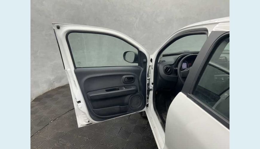 FIAT MOBI LIKE 1.0 (FLEX) - BRANCO - 2023 Foto 8 (Grande)