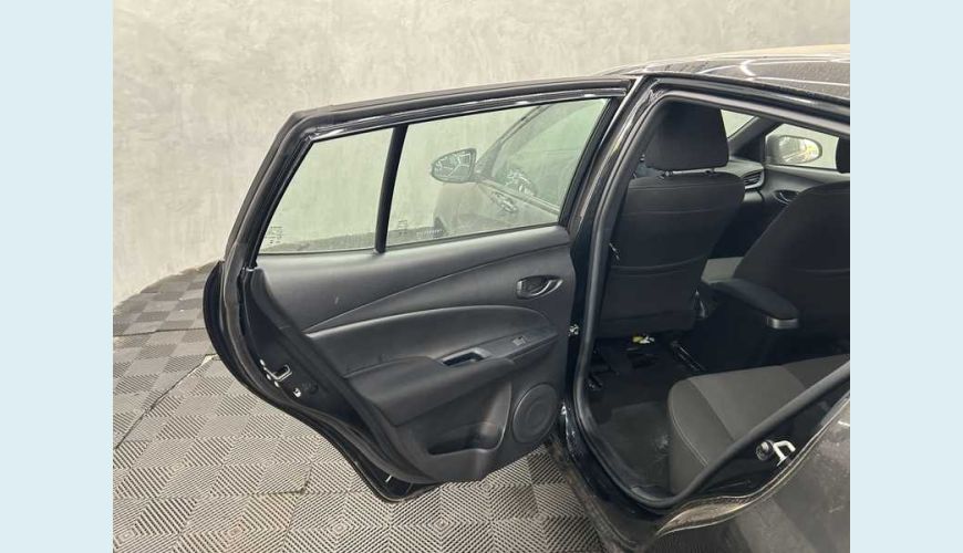TOYOTA YARIS XL 1.5 (FLEX) (AUT) - PRETO - 2025 Foto 8 (Grande)