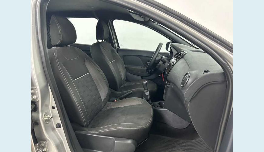 RENAULT LOGAN ZEN 1.0 - PRATA - 2024 Foto 8 (Grande)