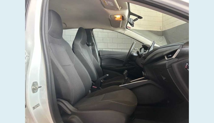 CHEVROLET ONIX LT 1.0 TURBO - BRANCO - 2025 Foto 8 (Grande)