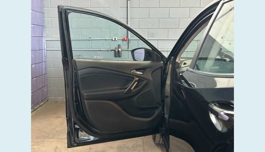 CHEVROLET TRACKER PREMIER 1.2 TURBO (AUT.) - PRETO - 2024 Foto 8 (Grande)