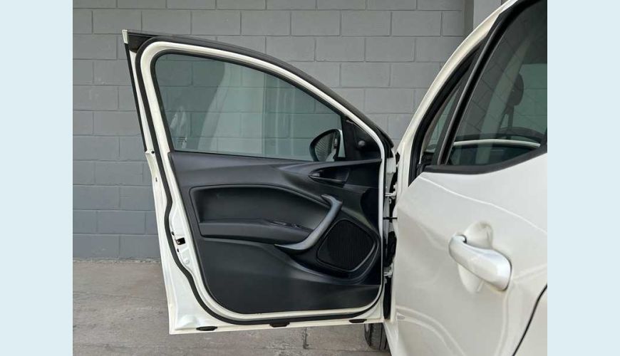 FIAT ARGO DRIVE 1.0 - BRANCO - 2025 Foto 8 (Grande)